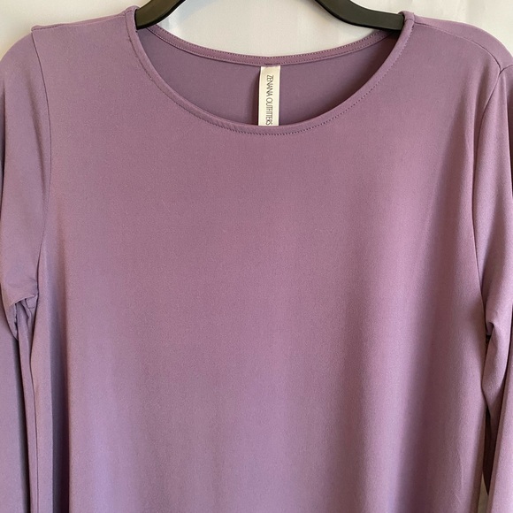 Pullover Blouses size Medium - Picture 7 of 8